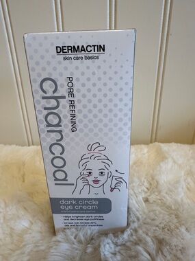 Charcoal Dark Circle Eye Cream - White